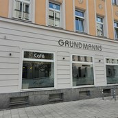 Location - GRUNDMANNS Café