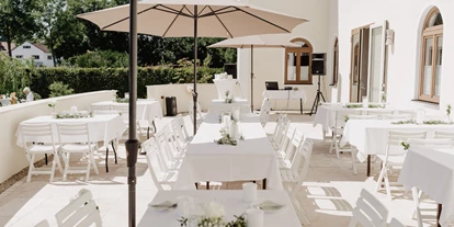 Eventlocation - Ingolstadt - Nehmen Sie auf unserer zauberhaften Terrasse Platz und erleben Sie unvergessliche Momente mit Ihren Gästen. - Das IDYLL
