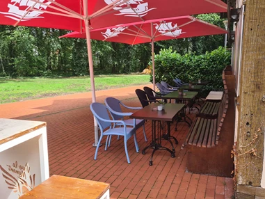 Location: Weinscheune Steinhude