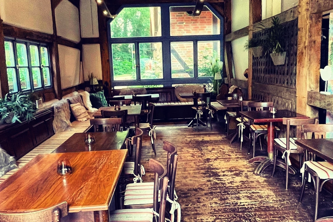 Location: Weinscheune Steinhude