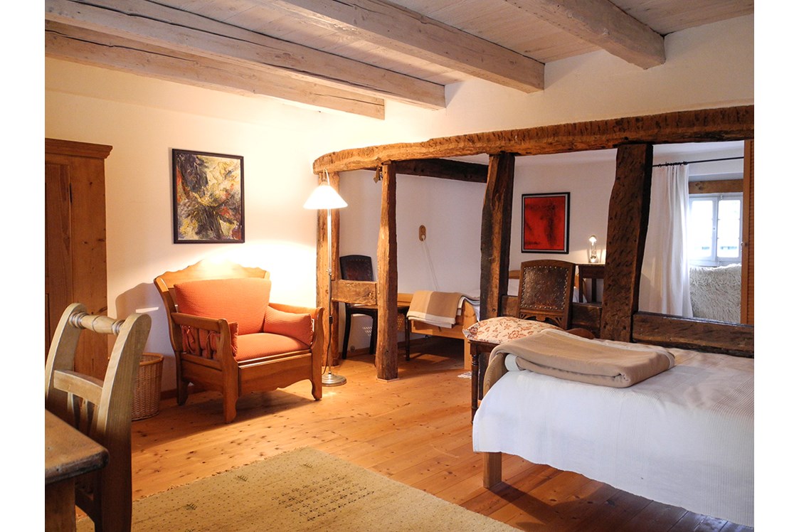 Location: Beispielfoto zu einem der Zimmer im Gästehaus - Schwarzpappelhof
