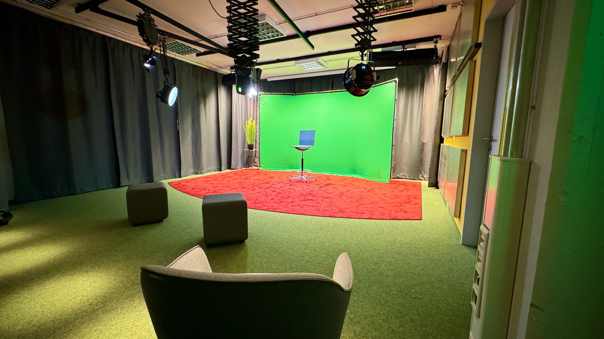 Location: Prismeo Theater mit Greenscreen - Prismeo LAB | EVENTS | STUDIO