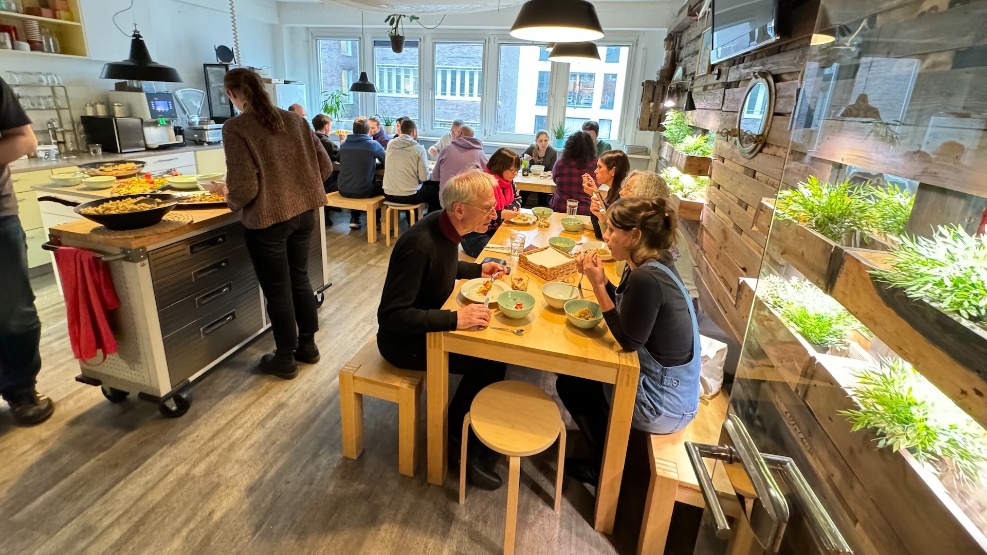 Location: Prismeo Kitchen bietet leckeren Mittagstisch - Prismeo LAB | EVENTS | STUDIO