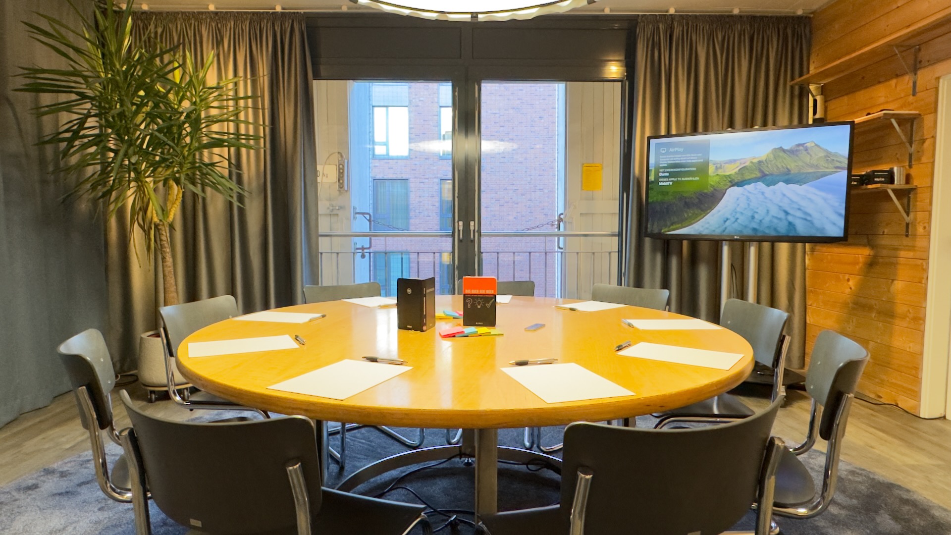 Prismeo LAB | EVENTS | STUDIO Hier finden sie all unsere Räume mit Beschreibungen THINKTANK