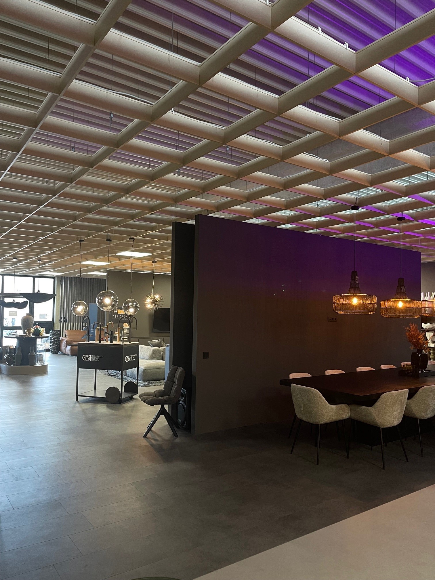 Location: AVRA living concept Showroom