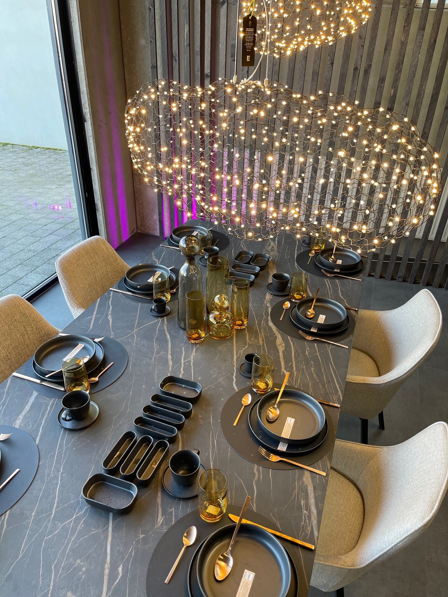 Location: AVRA living concept Showroom