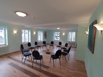 Tagungszentrum & Hotel Schloss Hohenfels Hier finden sie all unsere Räume mit Beschreibungen Seminarraum 7.Himmel