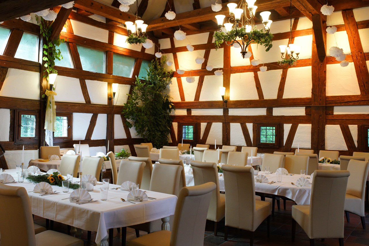 Tagungszentrum & Hotel Schloss Hohenfels Hier finden sie all unsere Räume mit Beschreibungen Restaurant
