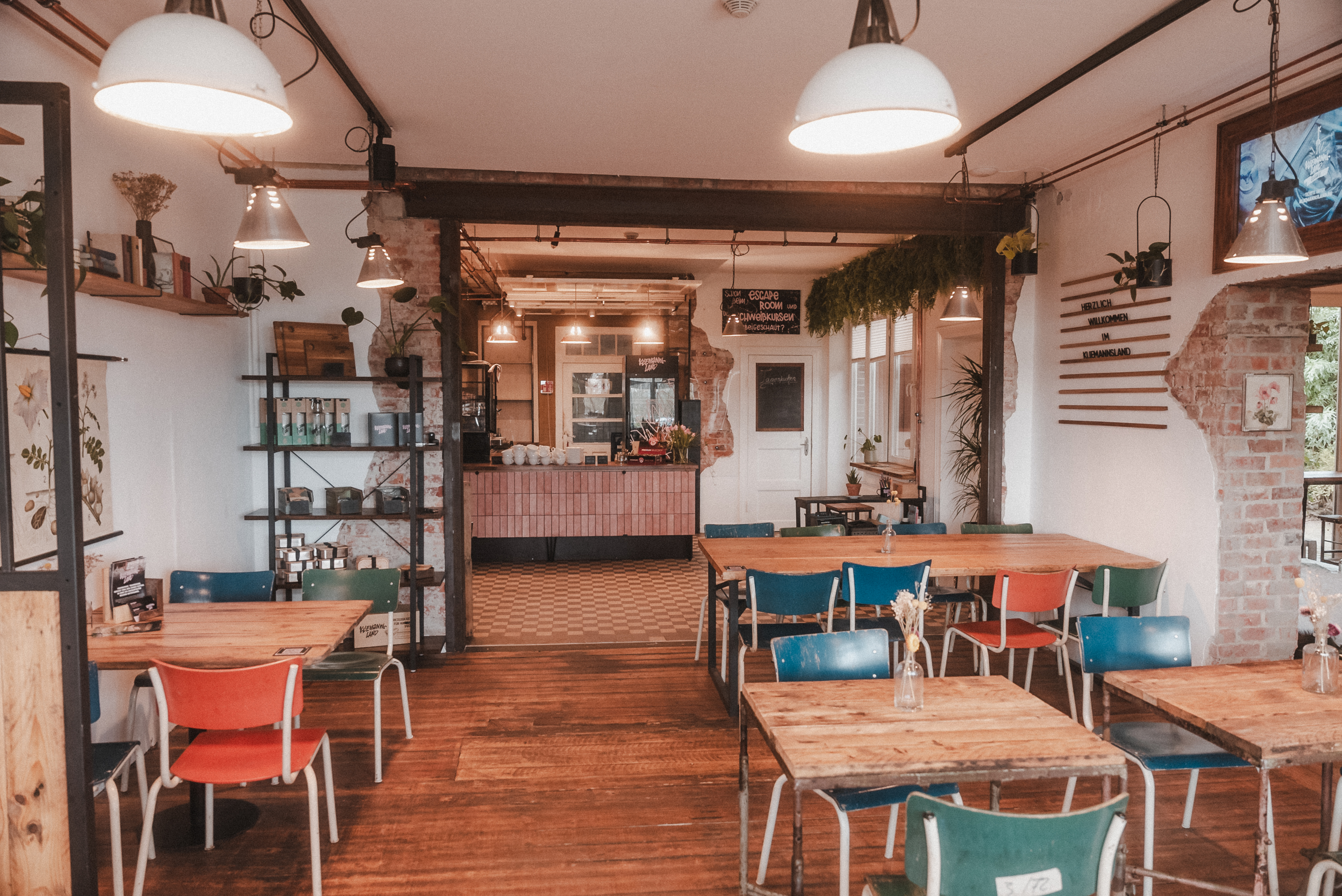 Eventlocation - Niedersachsen - Das Dübel im Kliemannsland mit Blick auf Tresen - Das Dübel im Kliemannsland