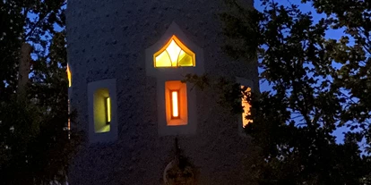 Eventlocation - Sachsen-Anhalt Süd - Der Hillerturm bei Nacht - Hillerturm