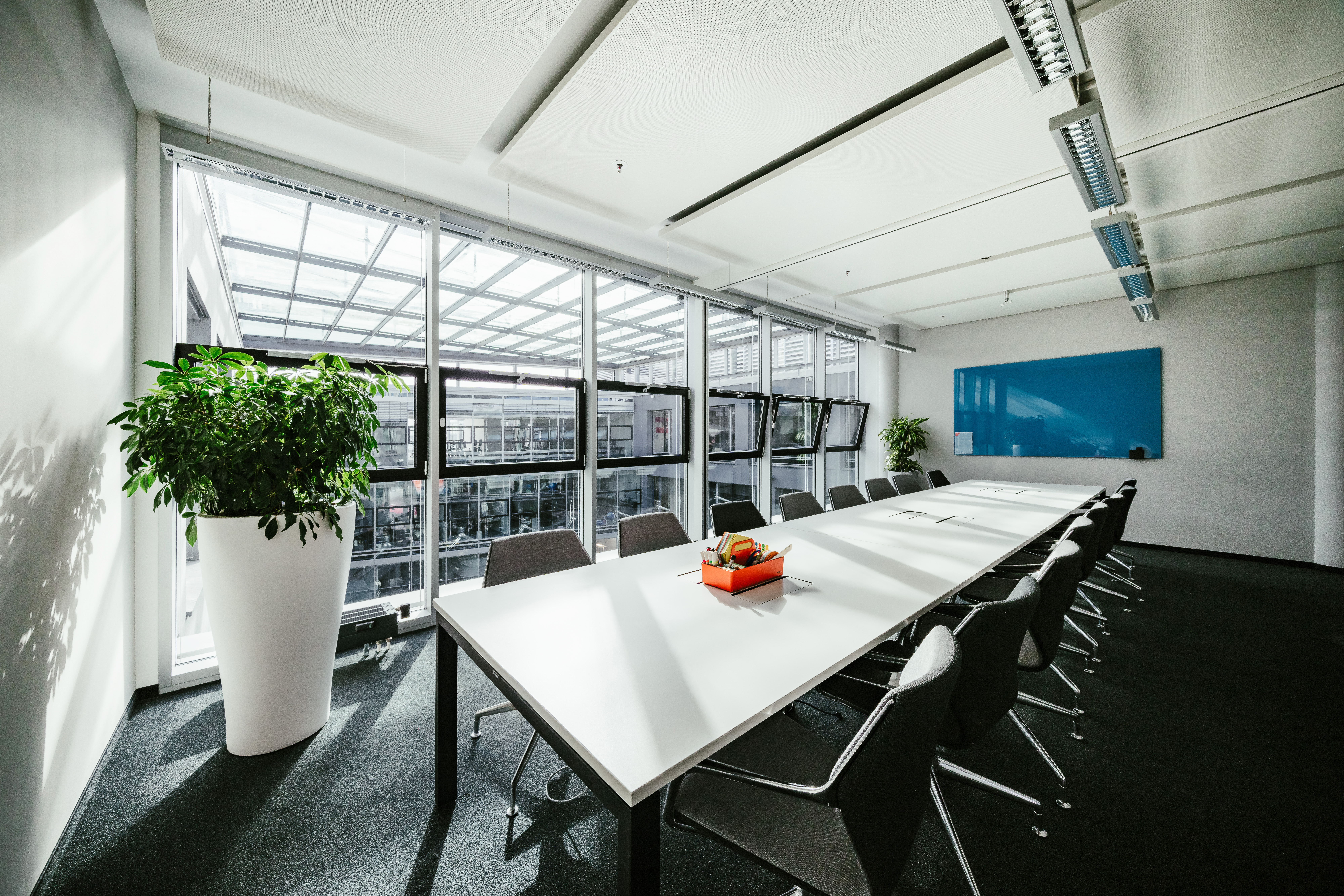 Eventlocation - PLZ 85622 (Deutschland) - 1000 Satellites- München Theresienhöhe